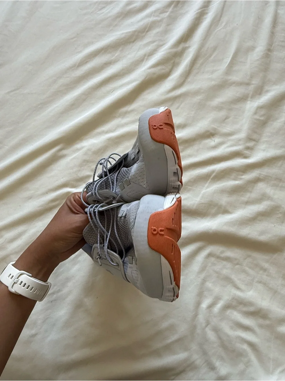 On Running | Cloud Glacier White Trainers | W10